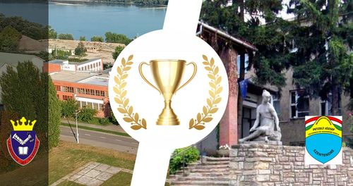 Fehér csíkkal kettéválasztott kép, középen egy fehér körben arany kupa, bal oldalt a Boronkay épülete a logóval, jobb oldalt a Petzelt épülete a logóval